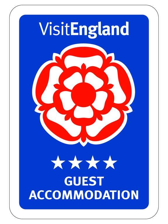 The Lodge Swindon Luaran gambar