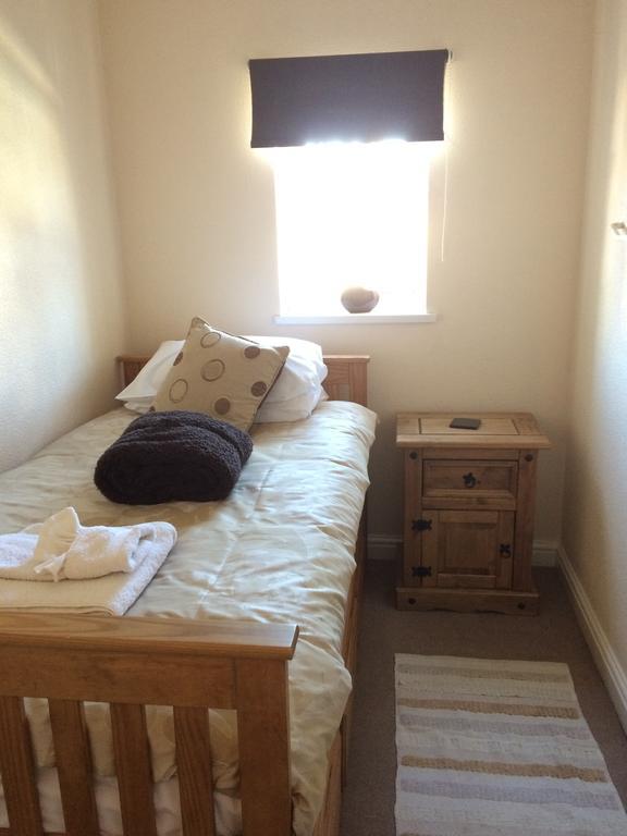 The Lodge Swindon Luaran gambar