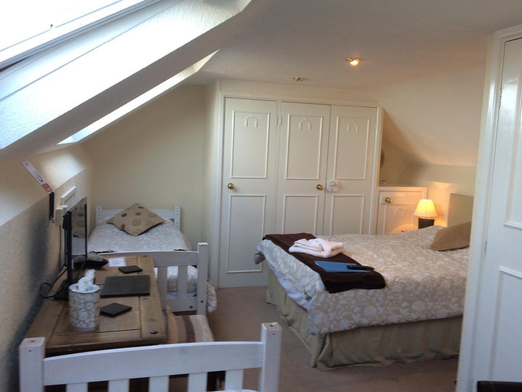 The Lodge Swindon Luaran gambar
