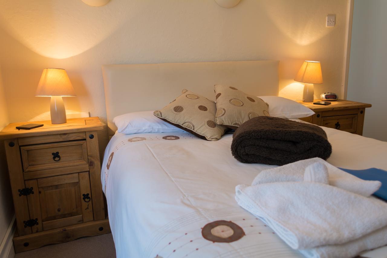 The Lodge Swindon Luaran gambar