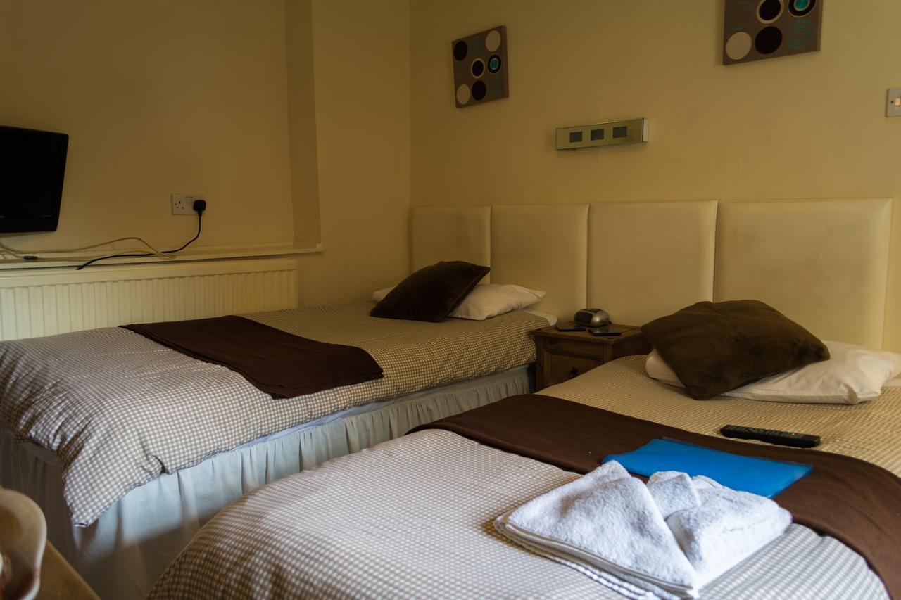 The Lodge Swindon Luaran gambar